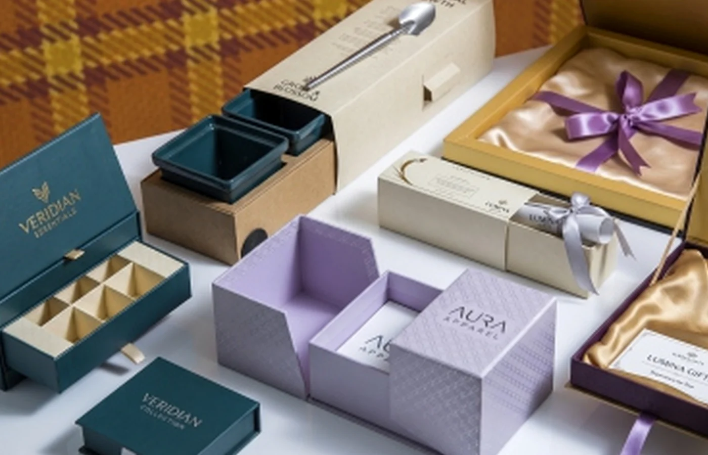 Clothing subscription boxes